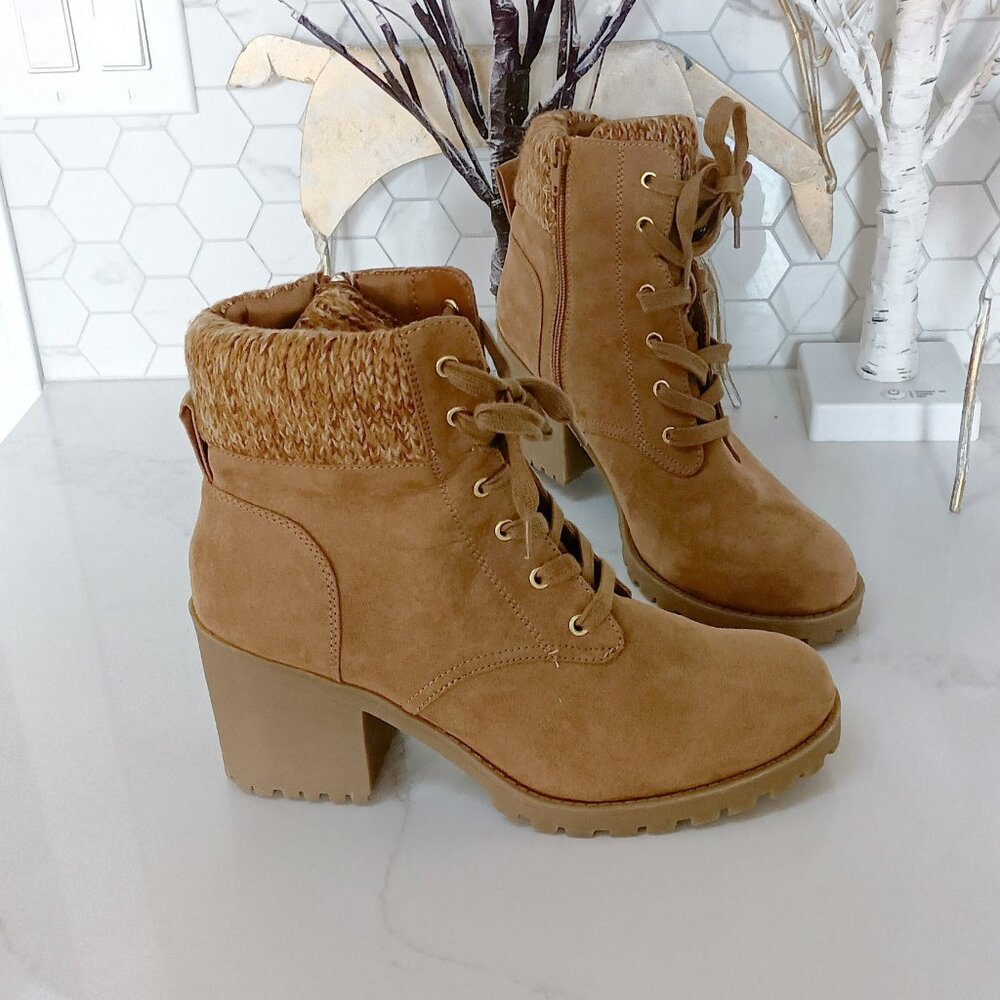 NWOB SUN + STONE Romina LACE UP BOOT